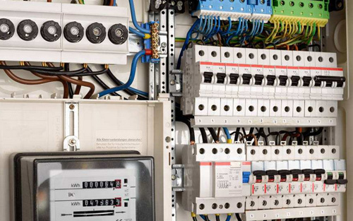 為什么以前都是配空開或者熔斷器？