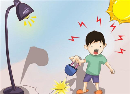 小小電容器能把人電死嗎?