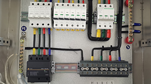 建筑物樓頂配電箱防雷器如何選型-點(diǎn)擊查看獲取選型資料--易造防雷